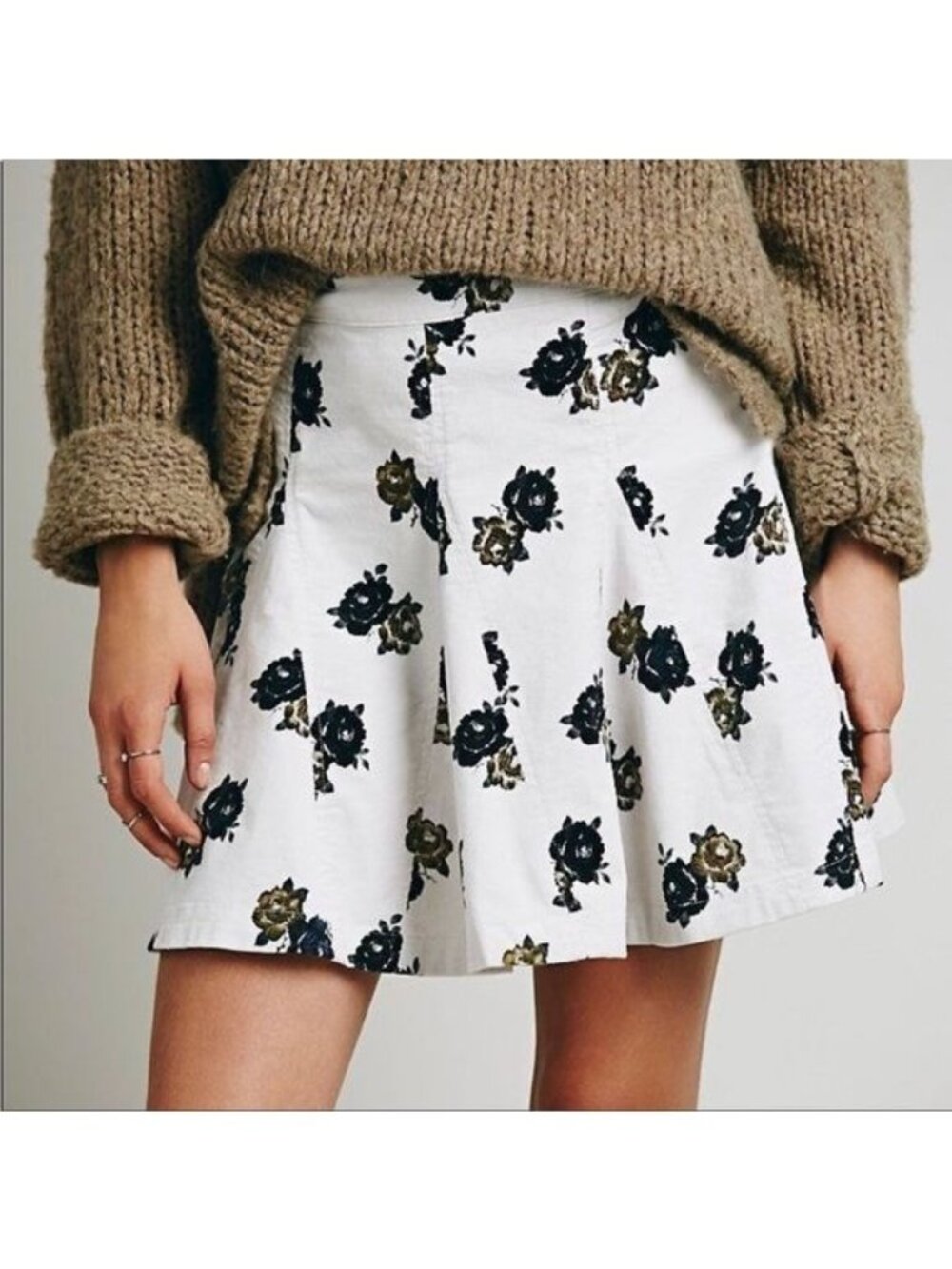 Free People Women’s Skirt Size 0 Floral Corduroy A line White Coquette Academia